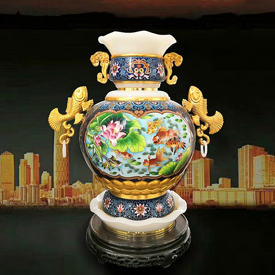 戴嘉林景泰蓝连年有余花瓶