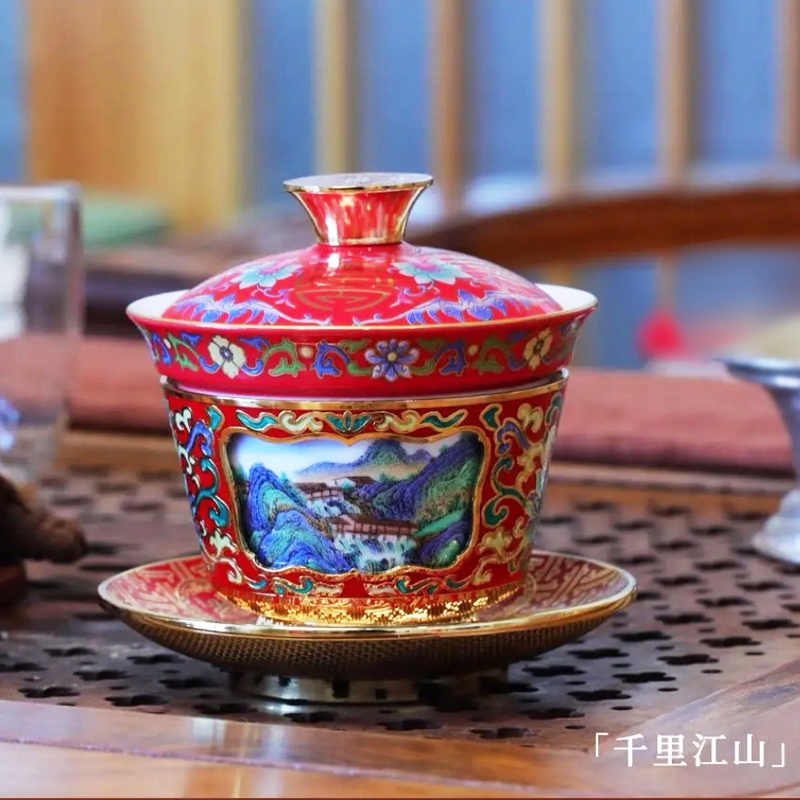 珐琅双绝：看千里江山图如何在转心盖碗上大放异彩